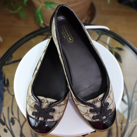 Coach Monogram Flats - Picture 1 of 12